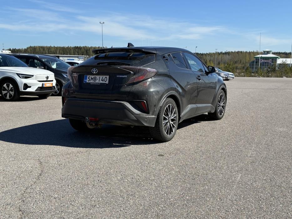 TOYOTA C-HR 2017