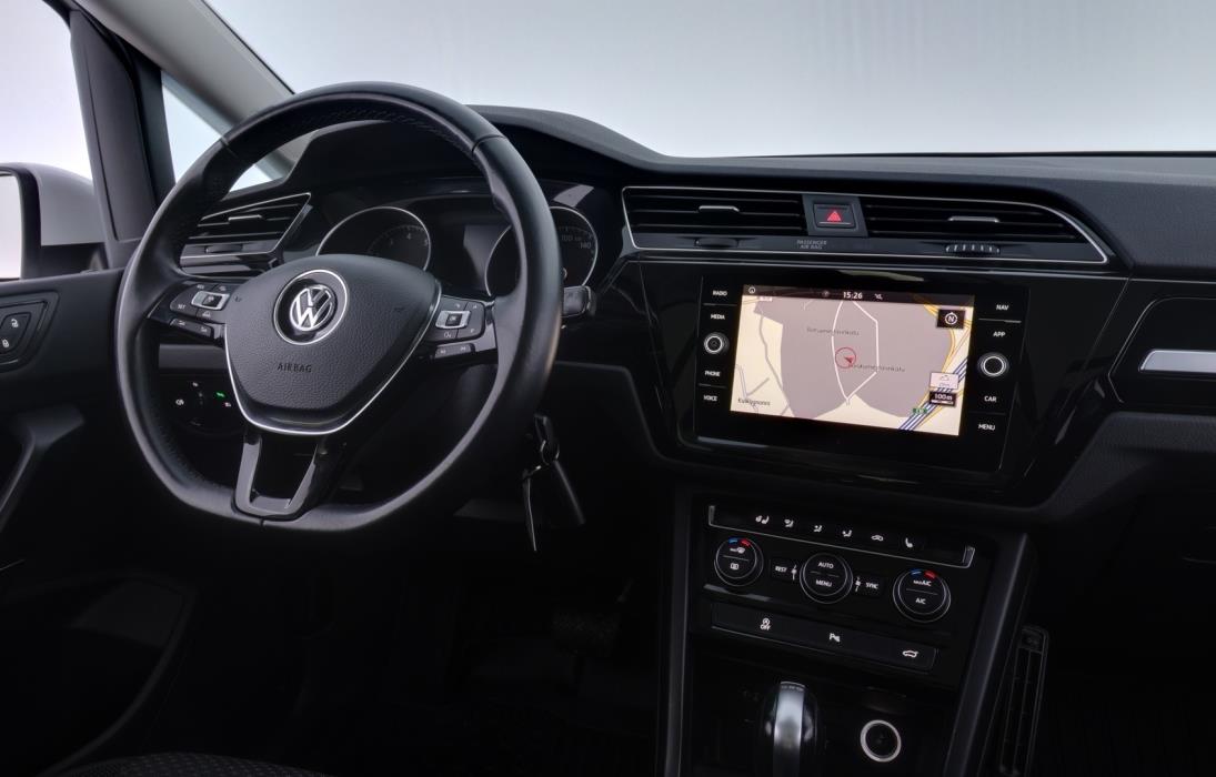 VOLKSWAGEN Touran 2018