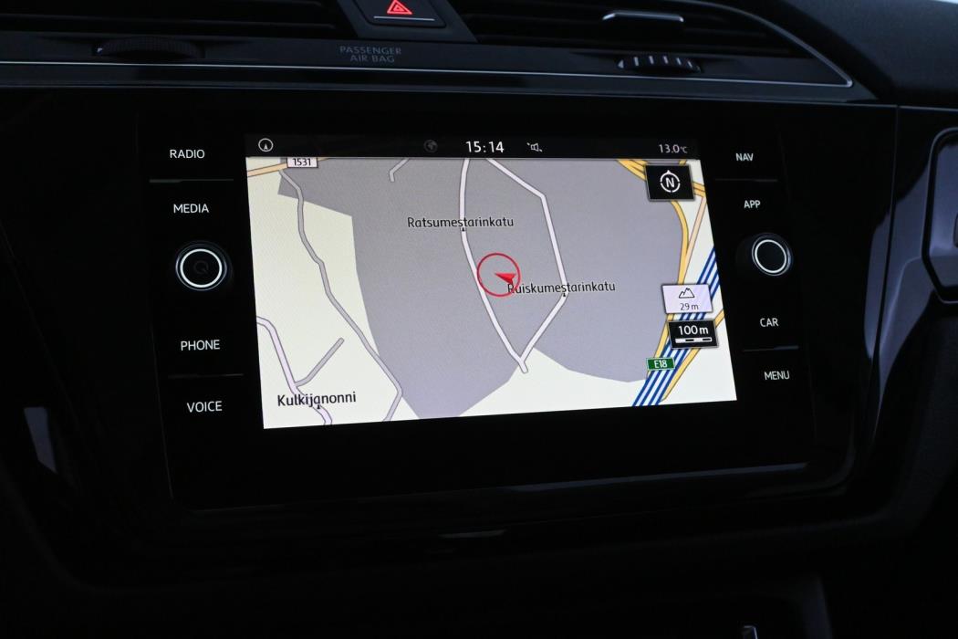 VOLKSWAGEN Touran 2018