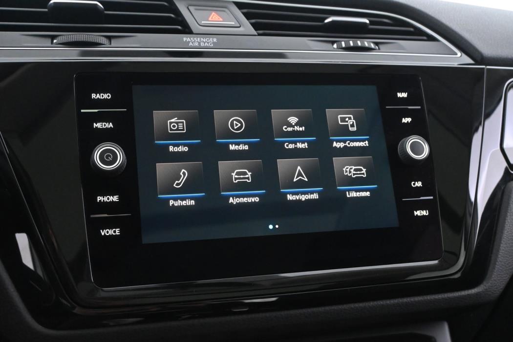 VOLKSWAGEN Touran 2018