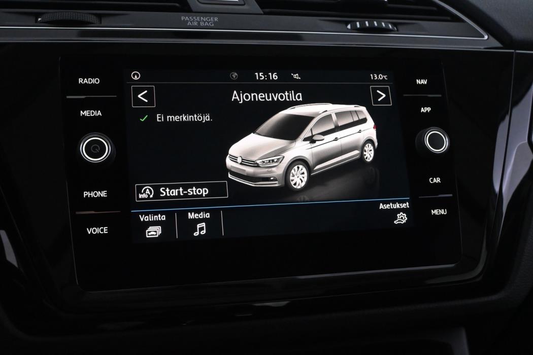 VOLKSWAGEN Touran 2018