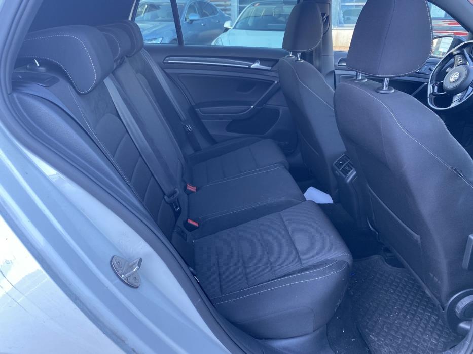 VOLKSWAGEN Golf 2018