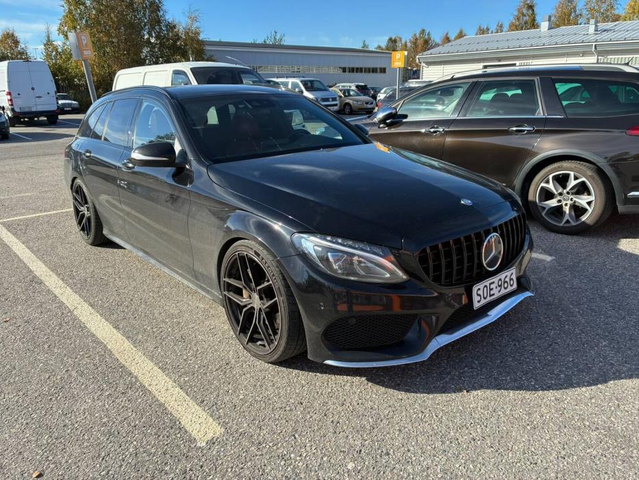 MERCEDES-BENZ C 2015