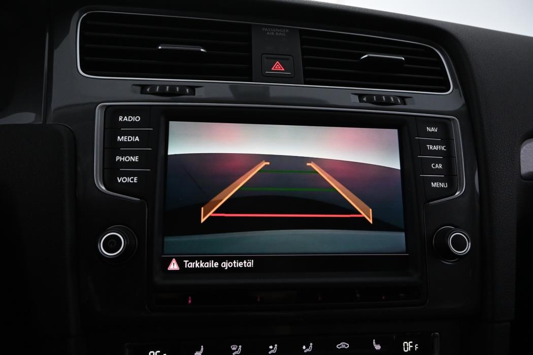 VOLKSWAGEN Golf 2017