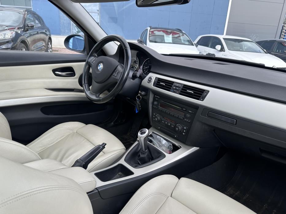 BMW 325 2006