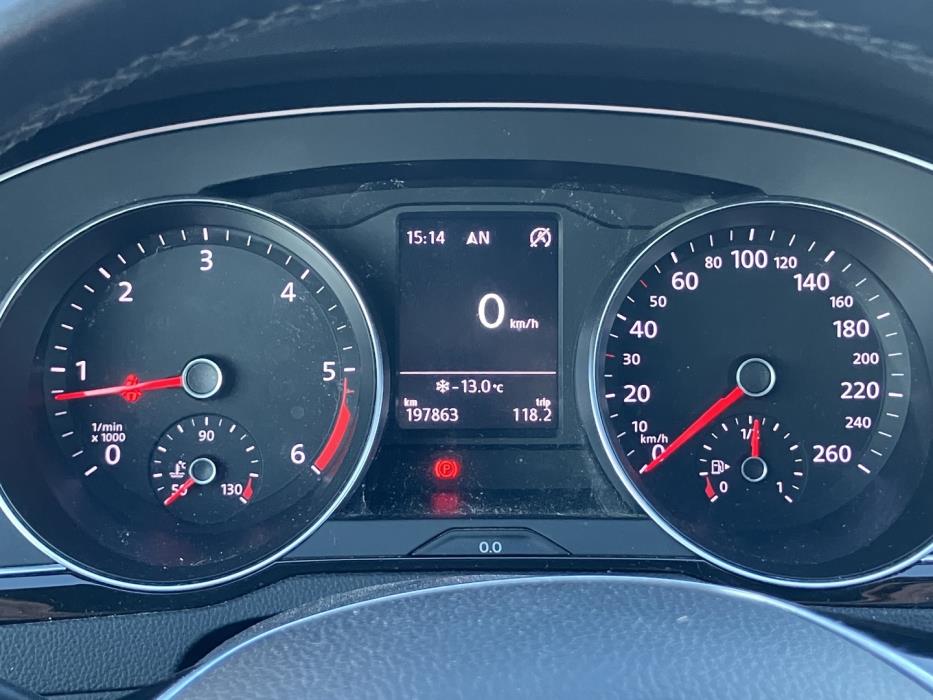 VOLKSWAGEN Passat 2015