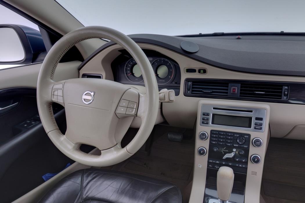 VOLVO XC70 2008