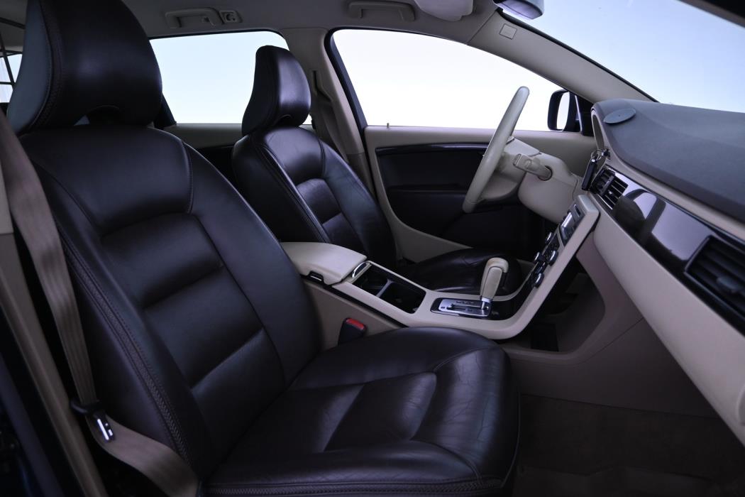 VOLVO XC70 2008