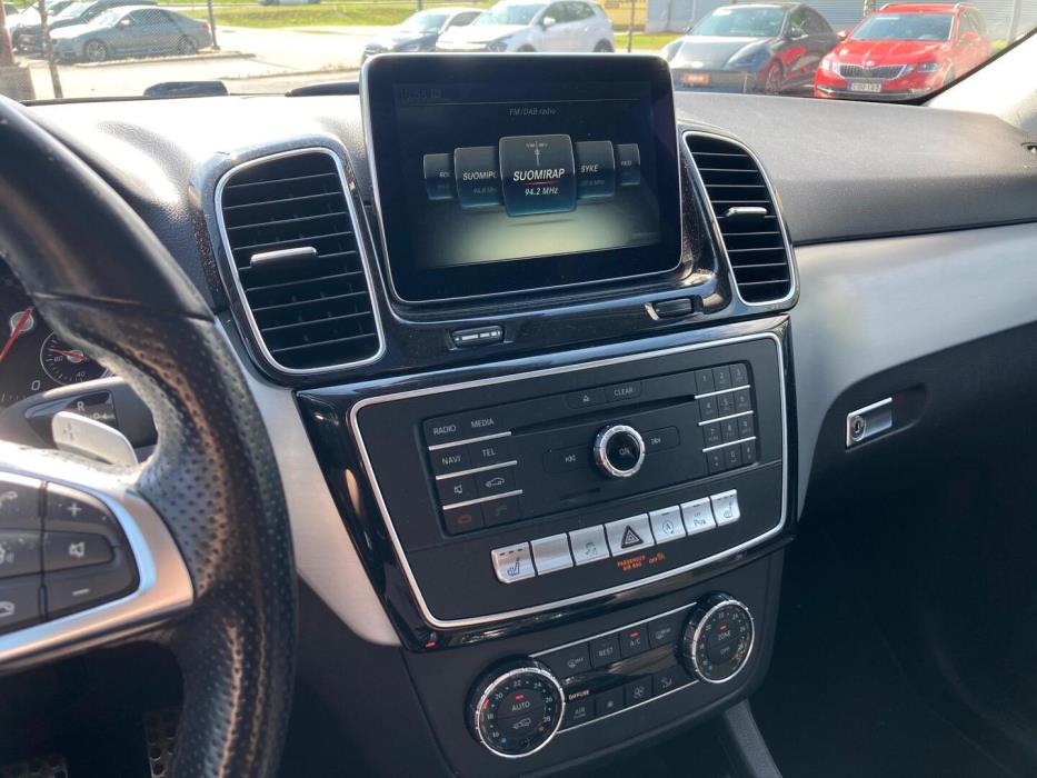 MERCEDES-BENZ GLE 2016