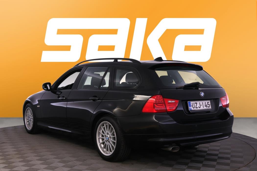 BMW 320 2010