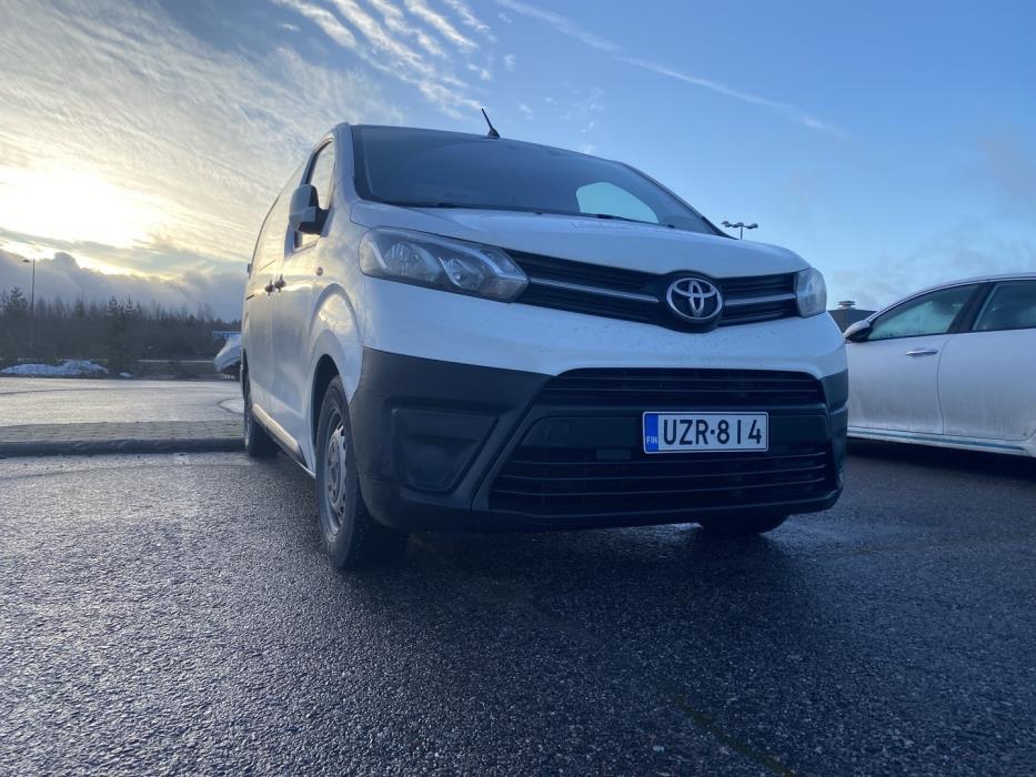 TOYOTA Proace 2017