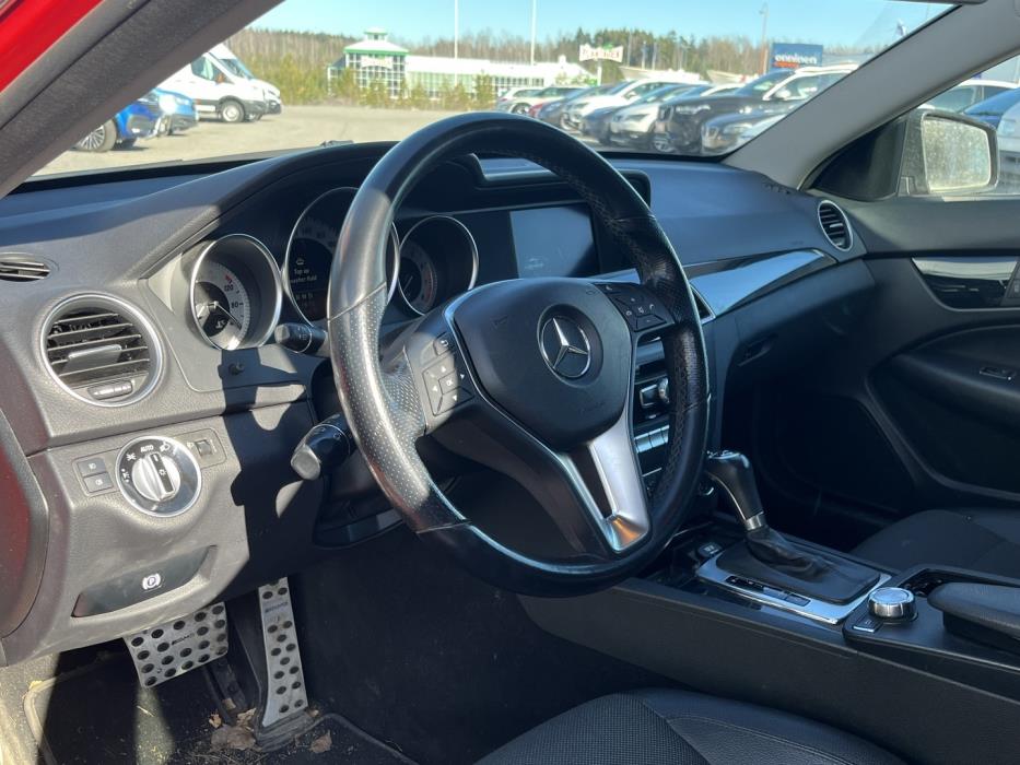 MERCEDES-BENZ C 2011
