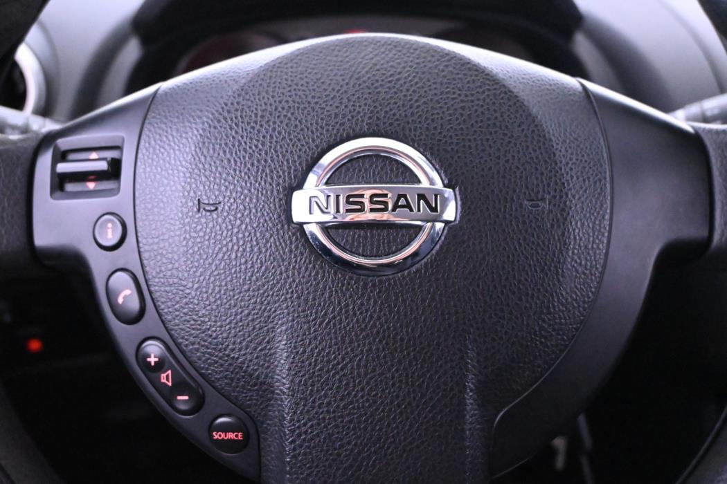 NISSAN Qashqai 2010