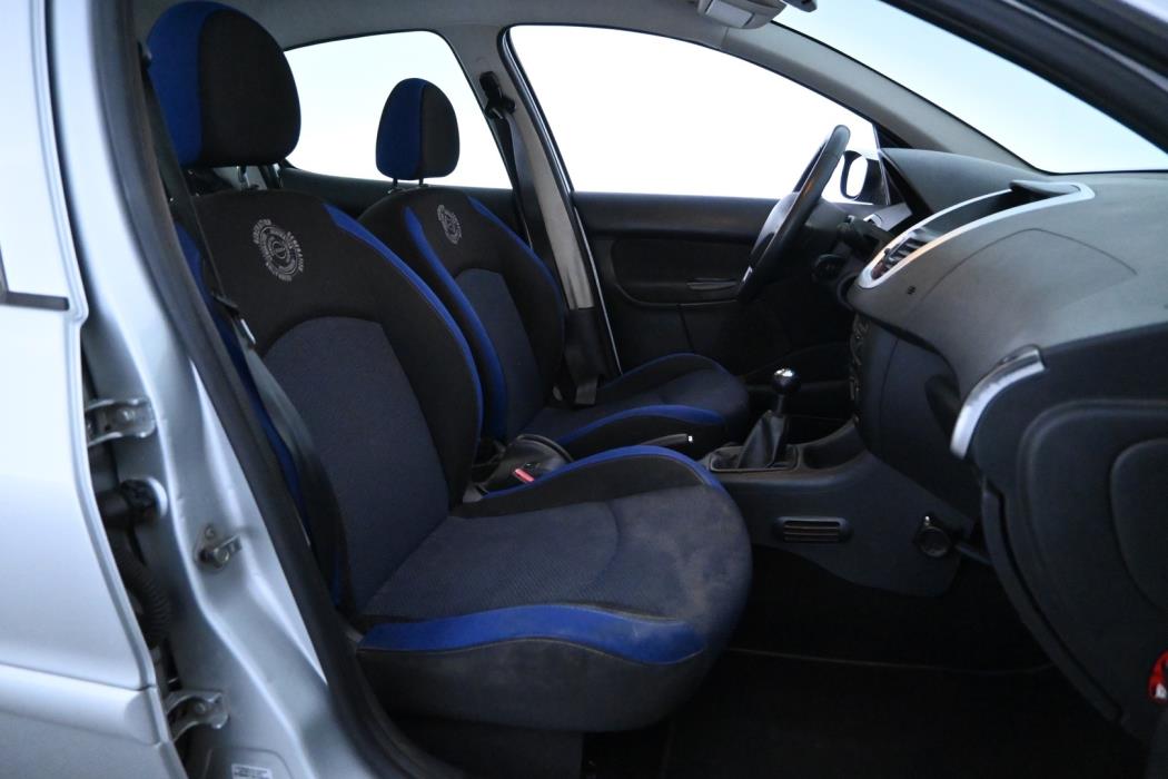 PEUGEOT 206+ 2012