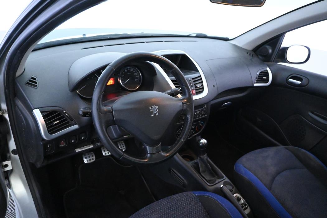 PEUGEOT 206+ 2012