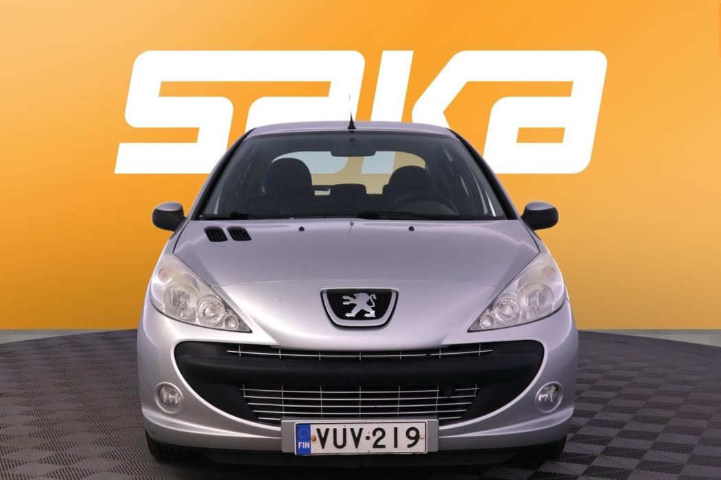 PEUGEOT 206+ 2012