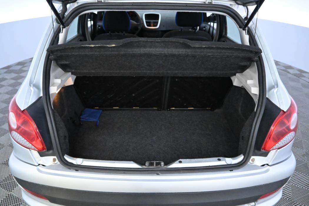 PEUGEOT 206+ 2012
