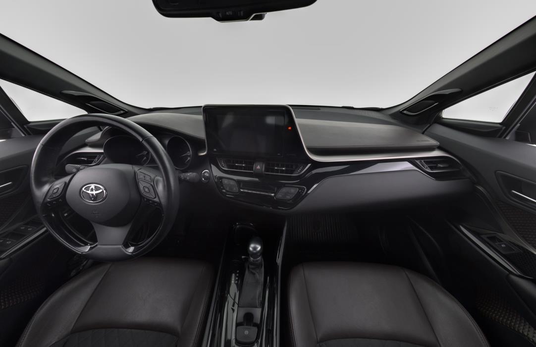TOYOTA C-HR 2017