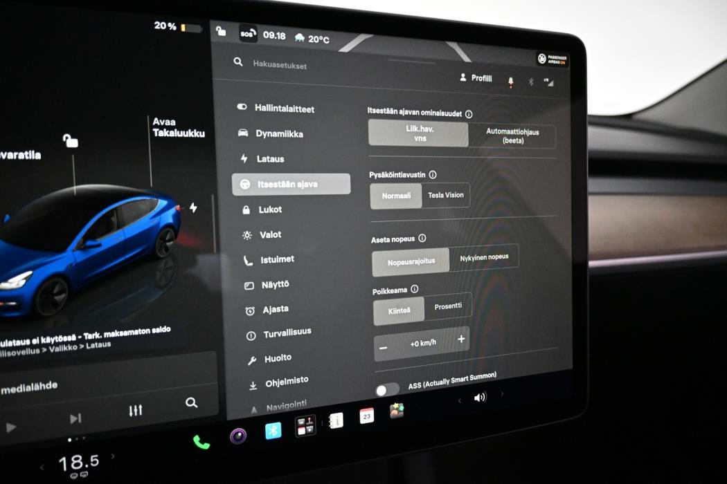 TESLA Model 3 2022