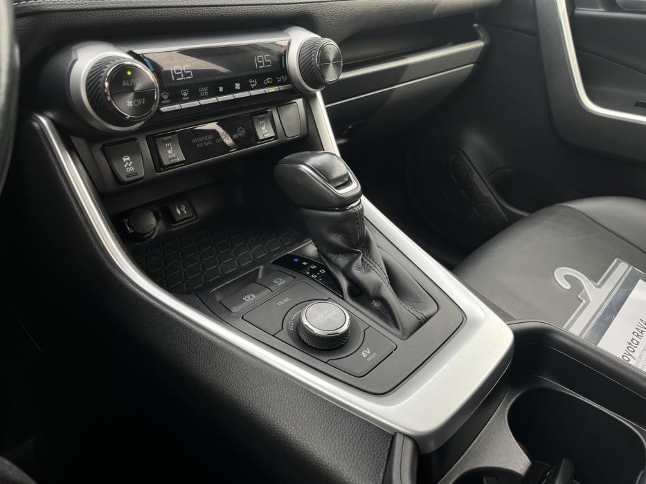 TOYOTA RAV4 2019