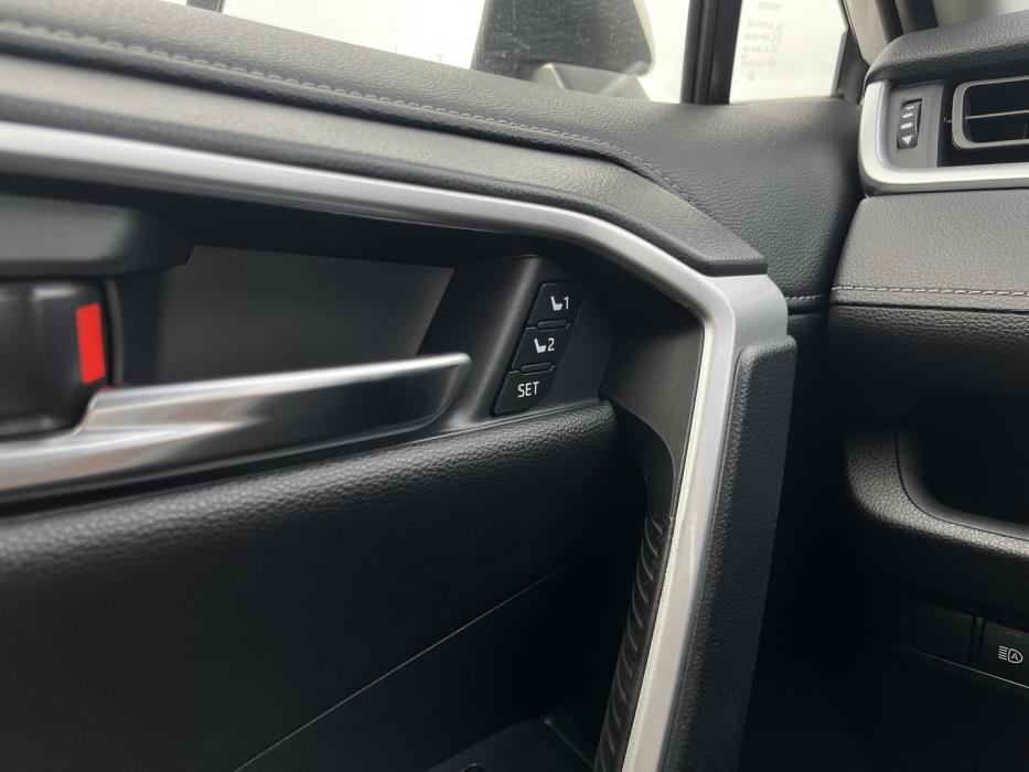 TOYOTA RAV4 2019