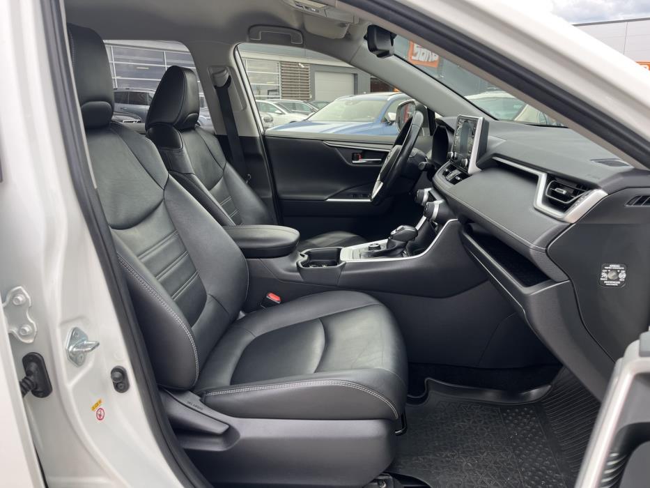TOYOTA RAV4 2019