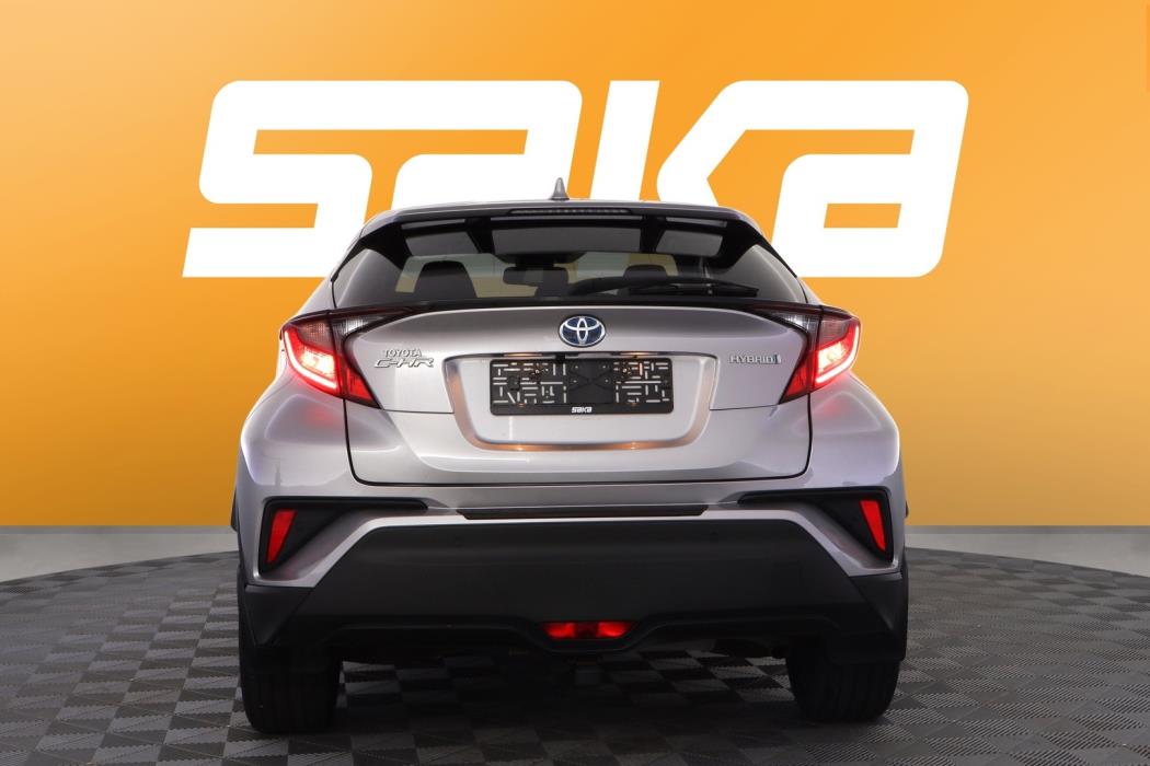 TOYOTA C-HR 2021