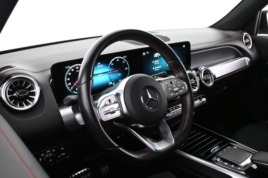 MERCEDES-BENZ EQB 2023