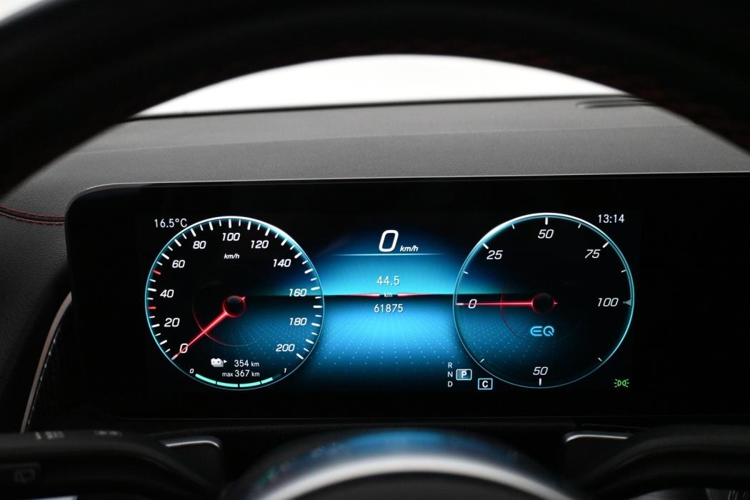 MERCEDES-BENZ EQB 2023