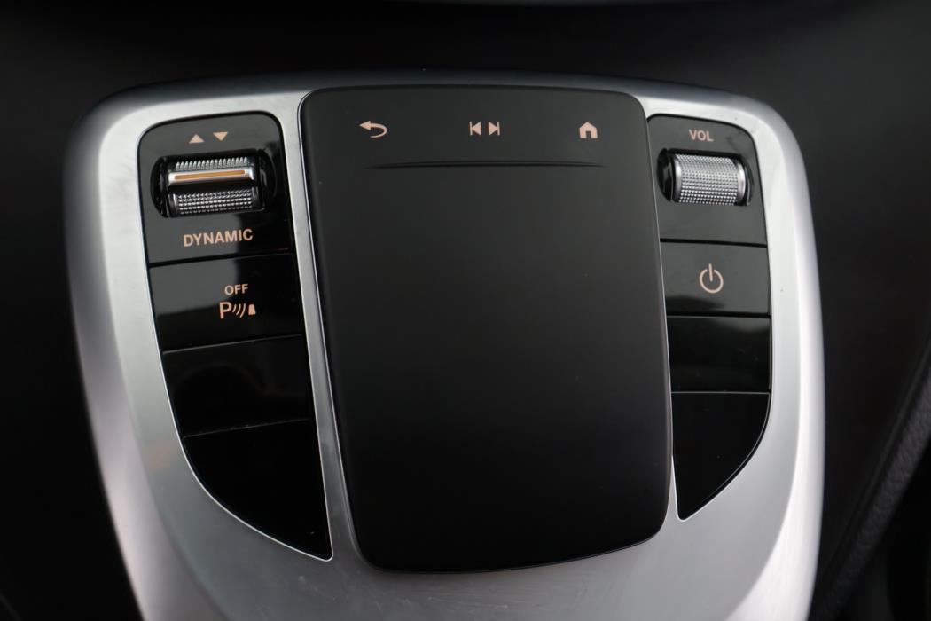 MERCEDES-BENZ EQV 2020