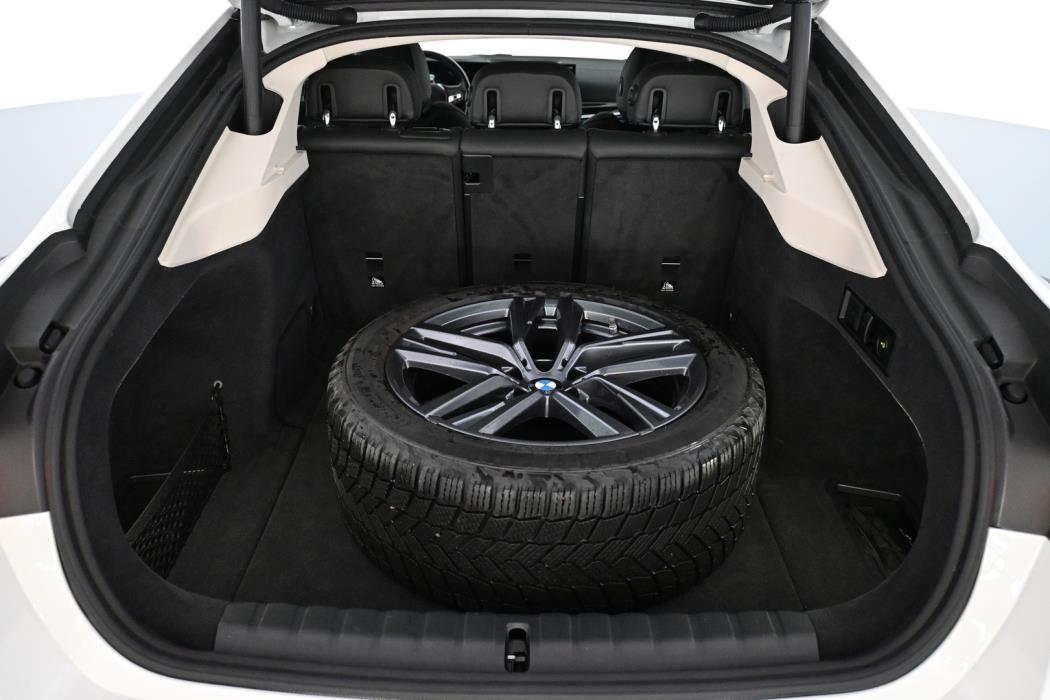 BMW i4 2024