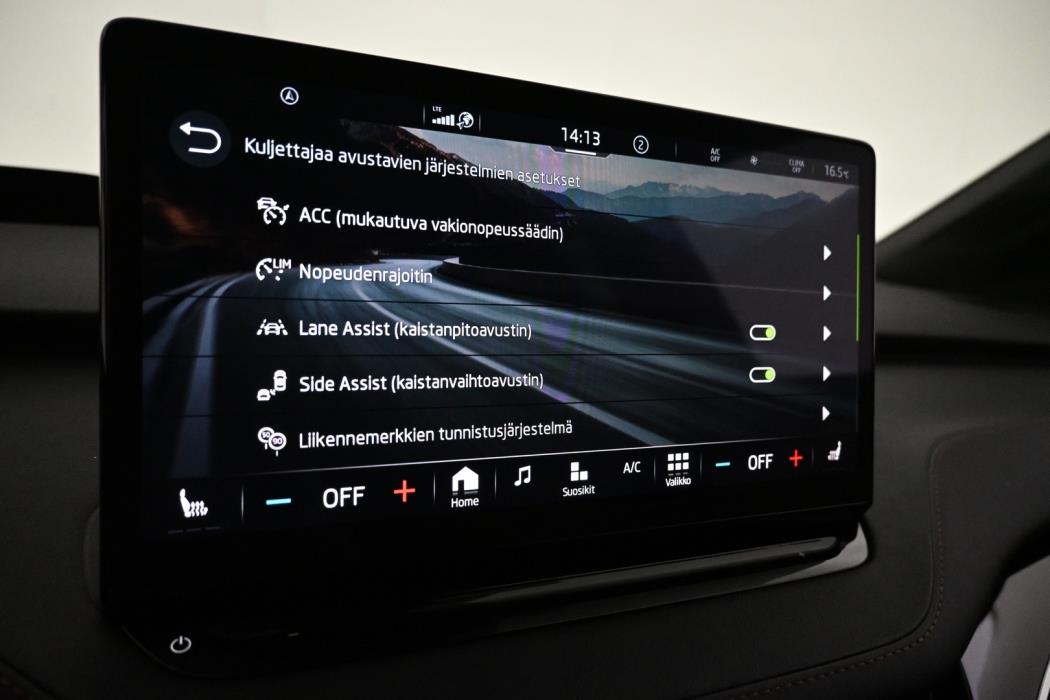 SKODA Enyaq 2022