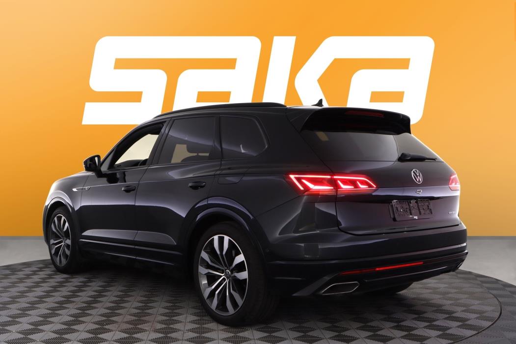VOLKSWAGEN Touareg 2021