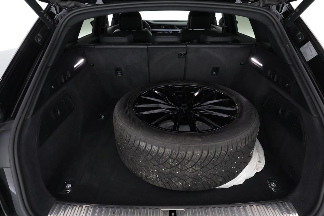 AUDI Q8 e-tron 2024