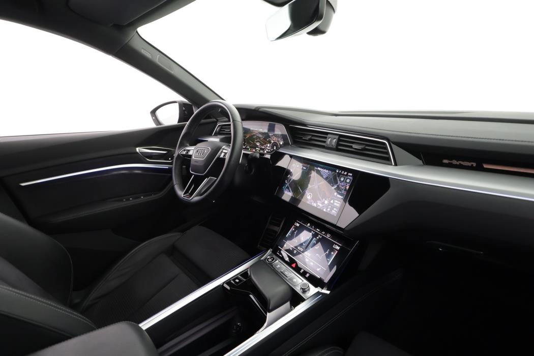 AUDI Q8 e-tron 2024