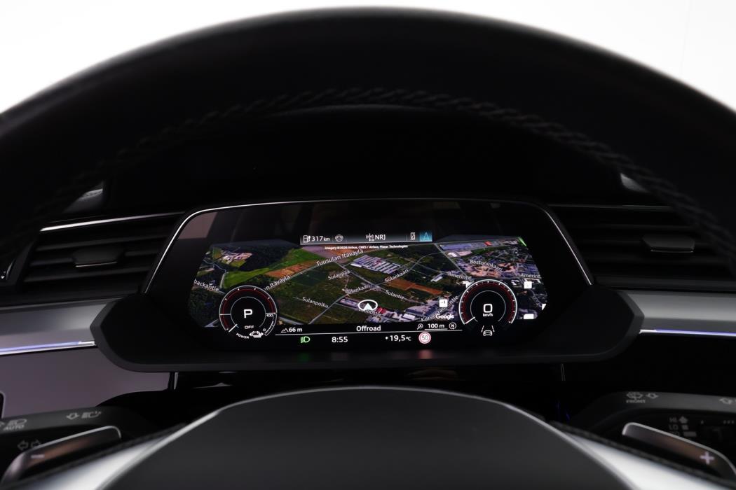 AUDI Q8 e-tron 2024
