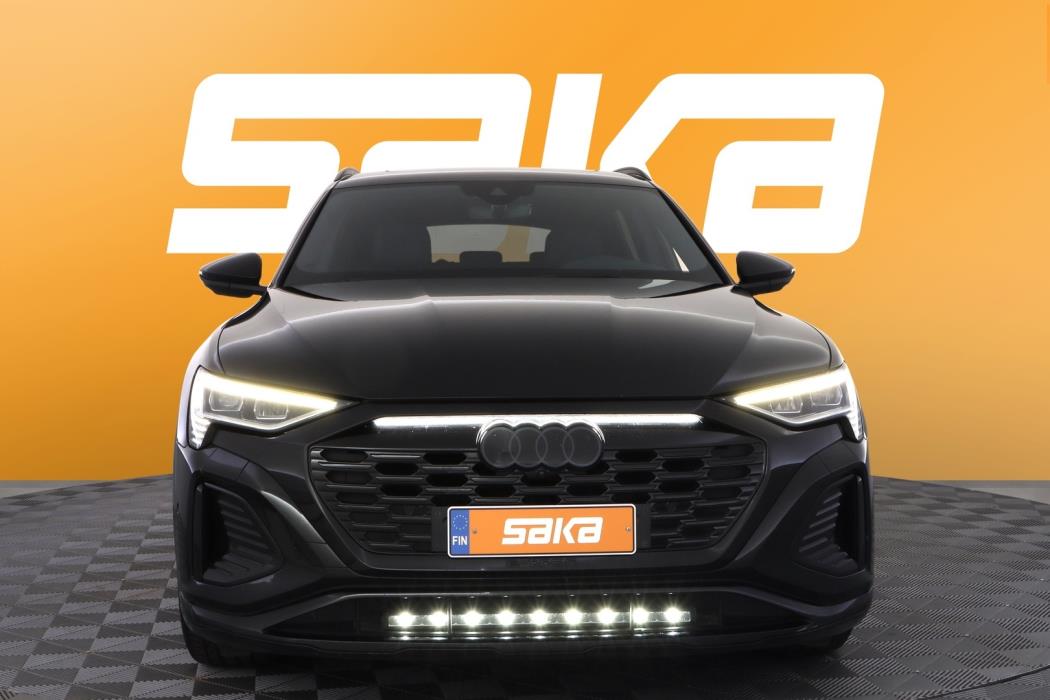 AUDI Q8 e-tron 2024
