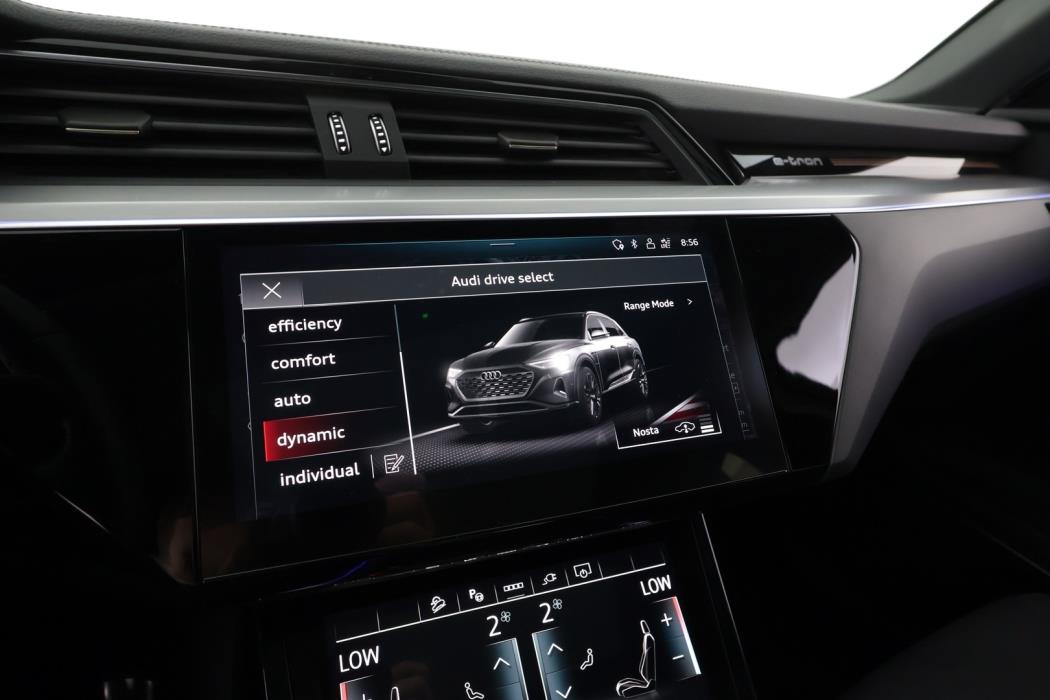 AUDI Q8 e-tron 2024