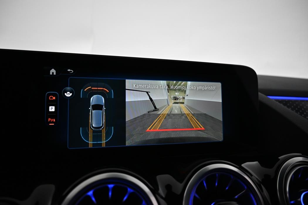 MERCEDES-BENZ EQA 2025