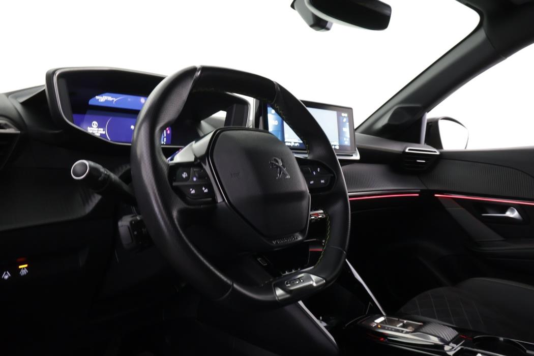 PEUGEOT e-208 2022