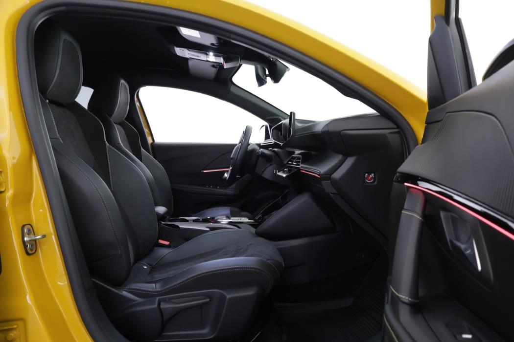 PEUGEOT e-208 2022