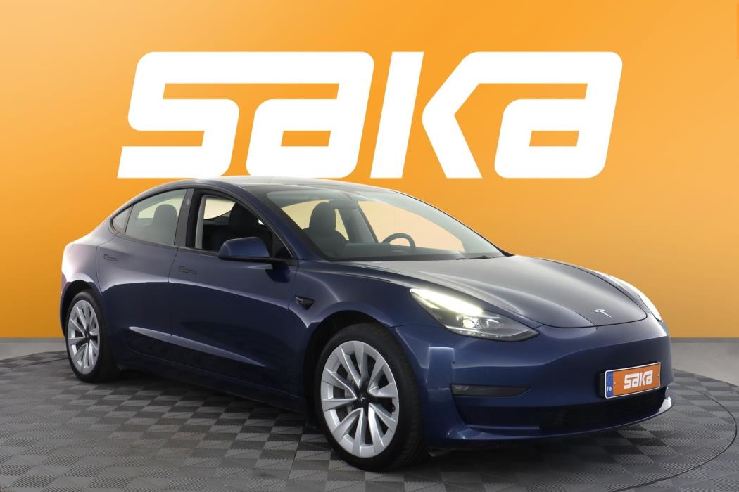 TESLA Model 3 2023