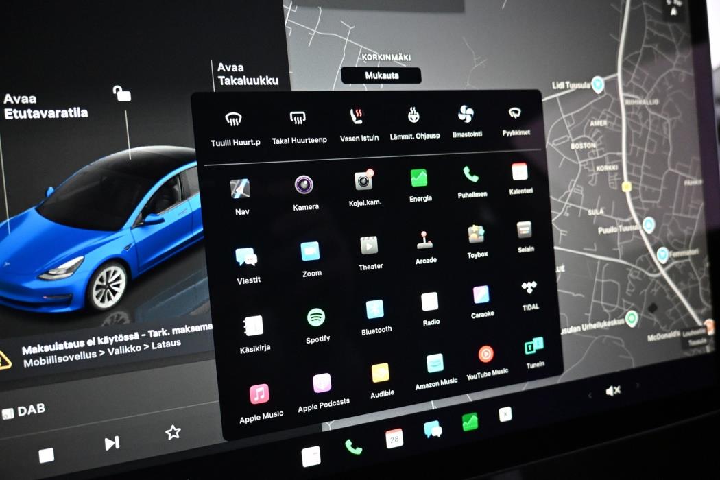 TESLA Model 3 2023