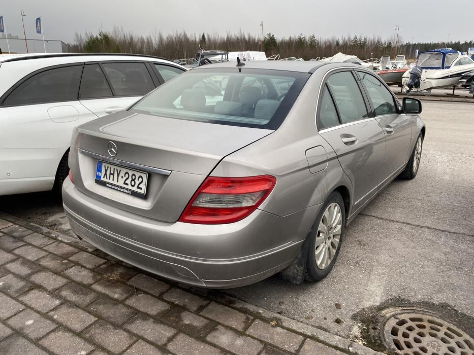MERCEDES-BENZ C 2008