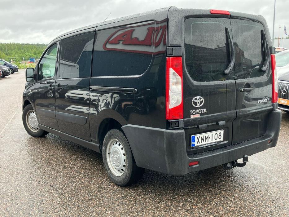 TOYOTA Proace 2016