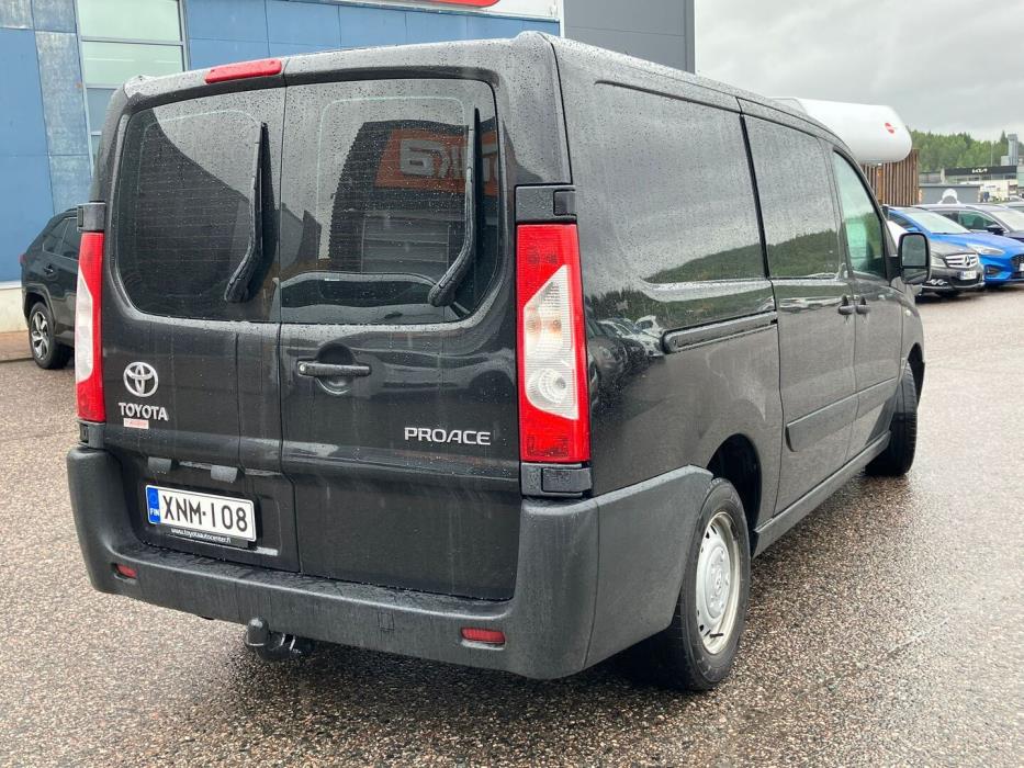 TOYOTA Proace 2016