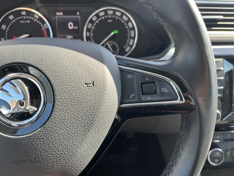 SKODA Superb 2016