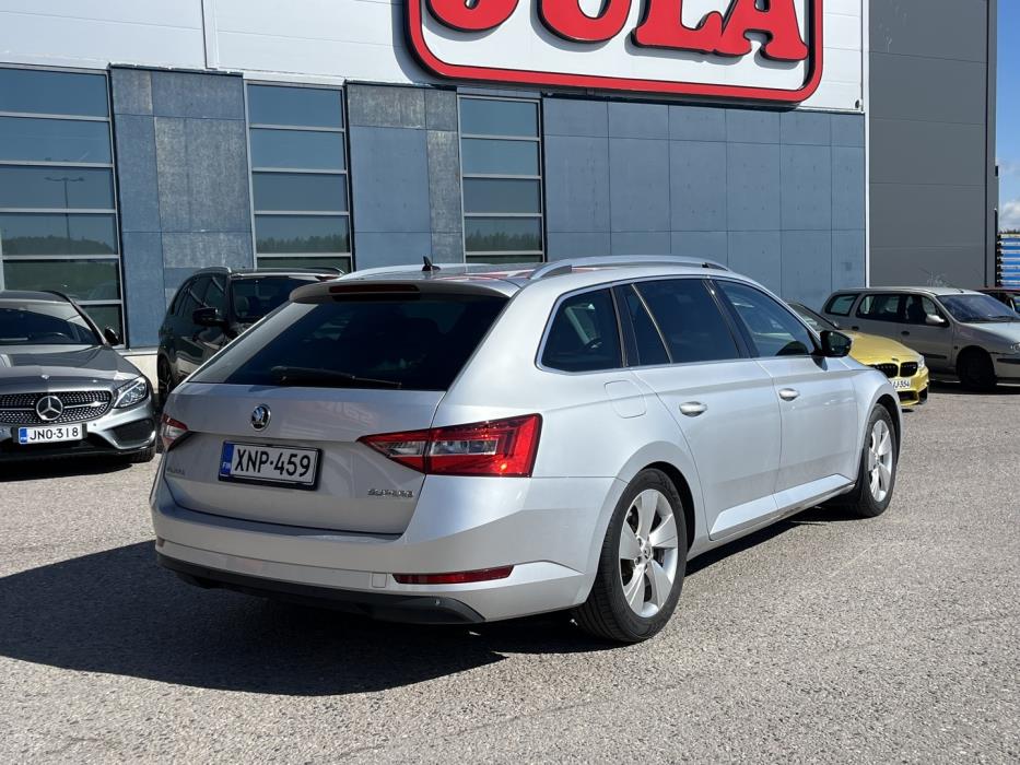 SKODA Superb 2016