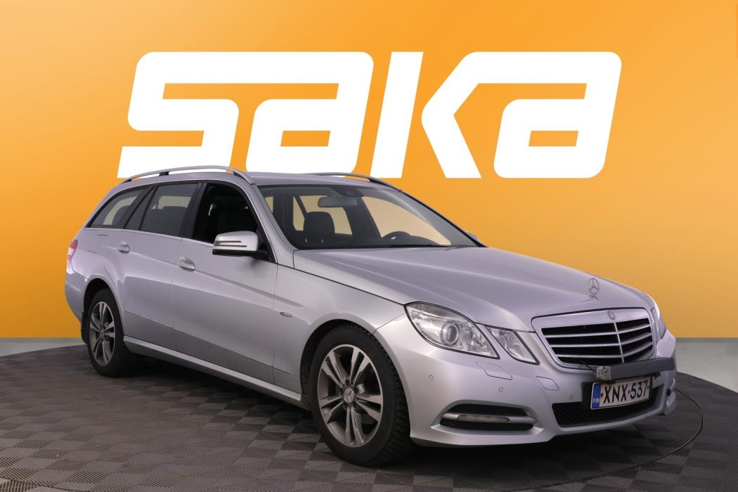 MERCEDES-BENZ E 2011