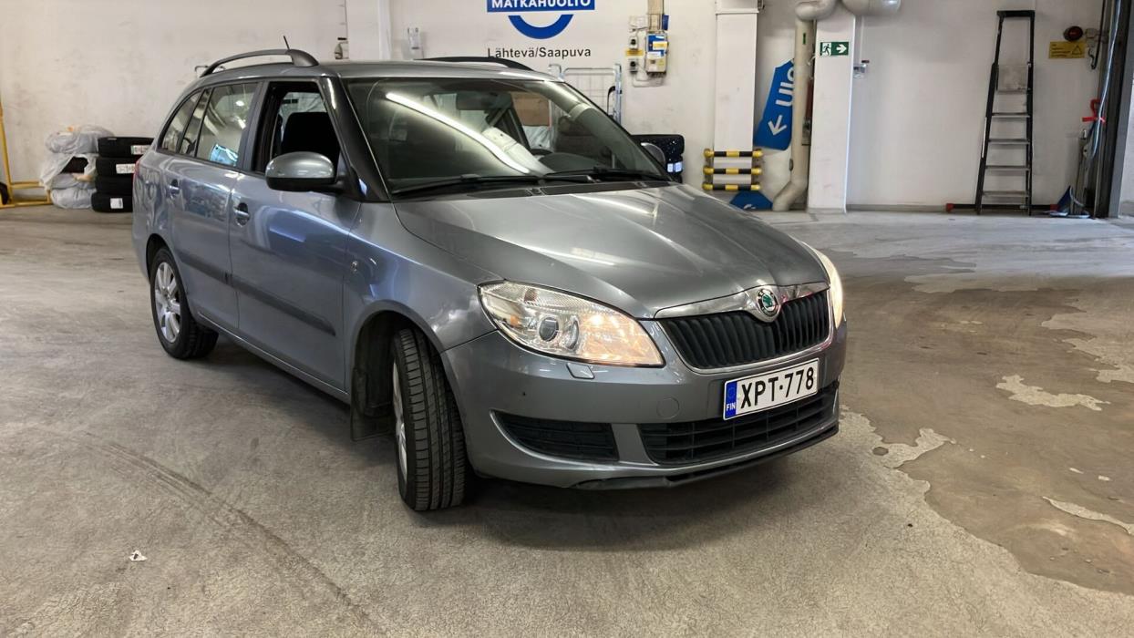 SKODA Fabia 2013